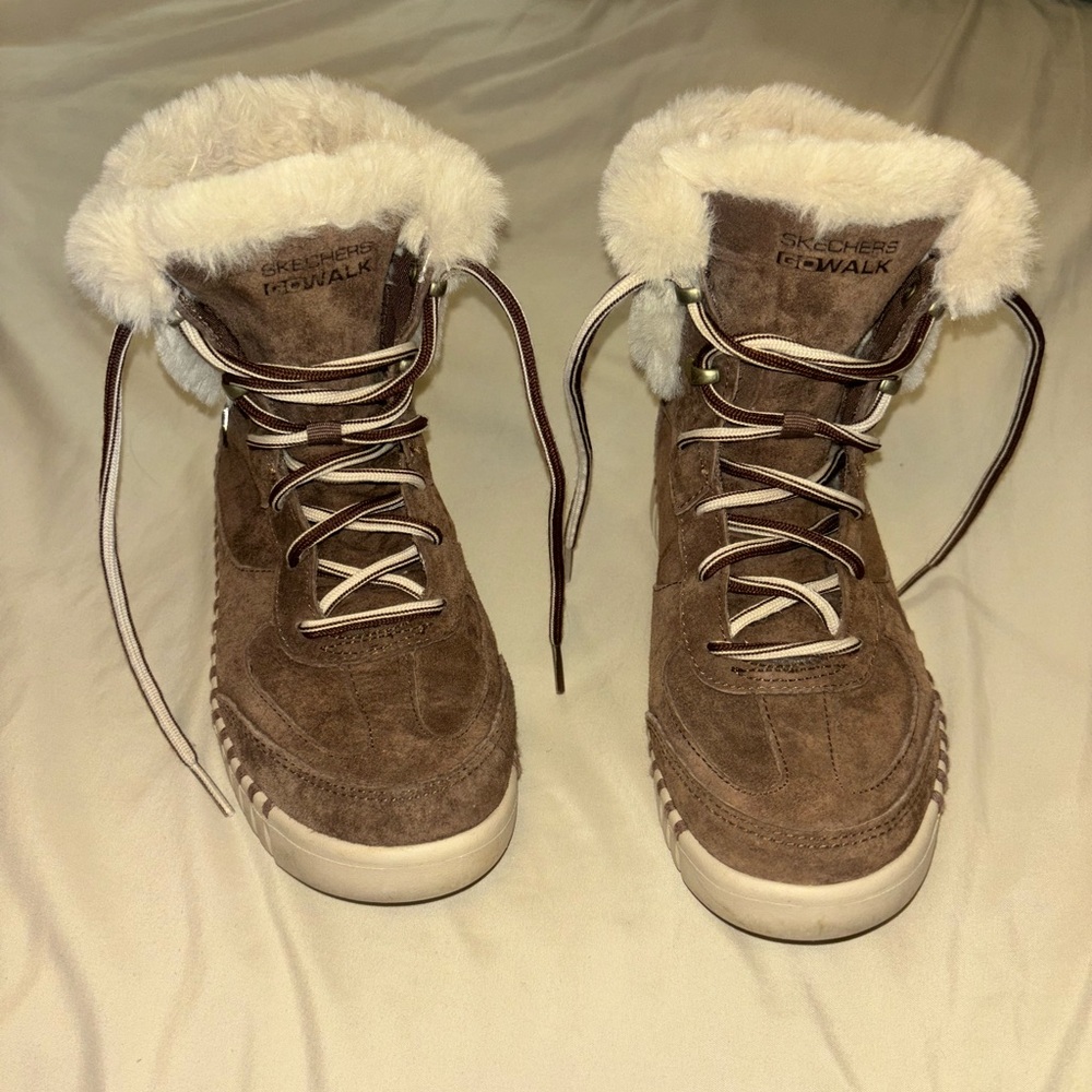 Sketchers gowalk boots